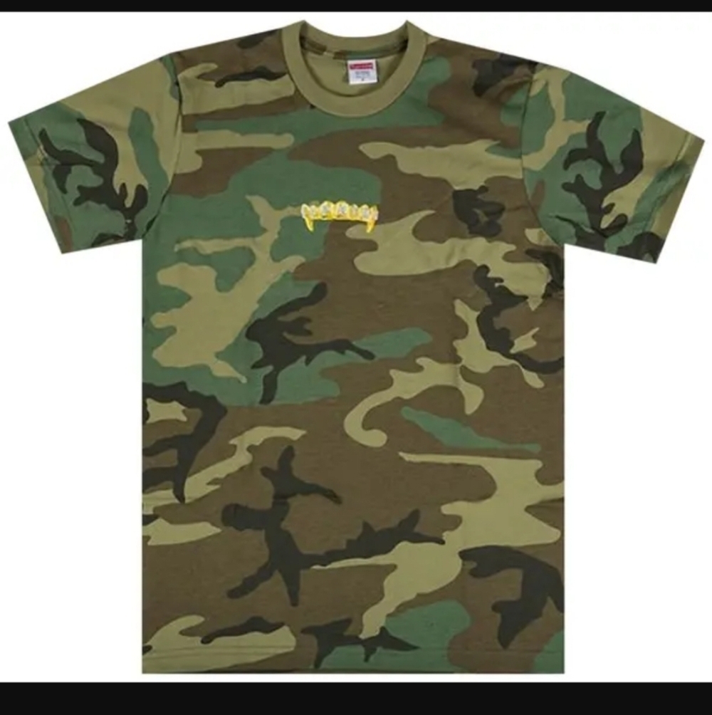 NWOT Supreme Fronts Tee 'Woodland Camo'